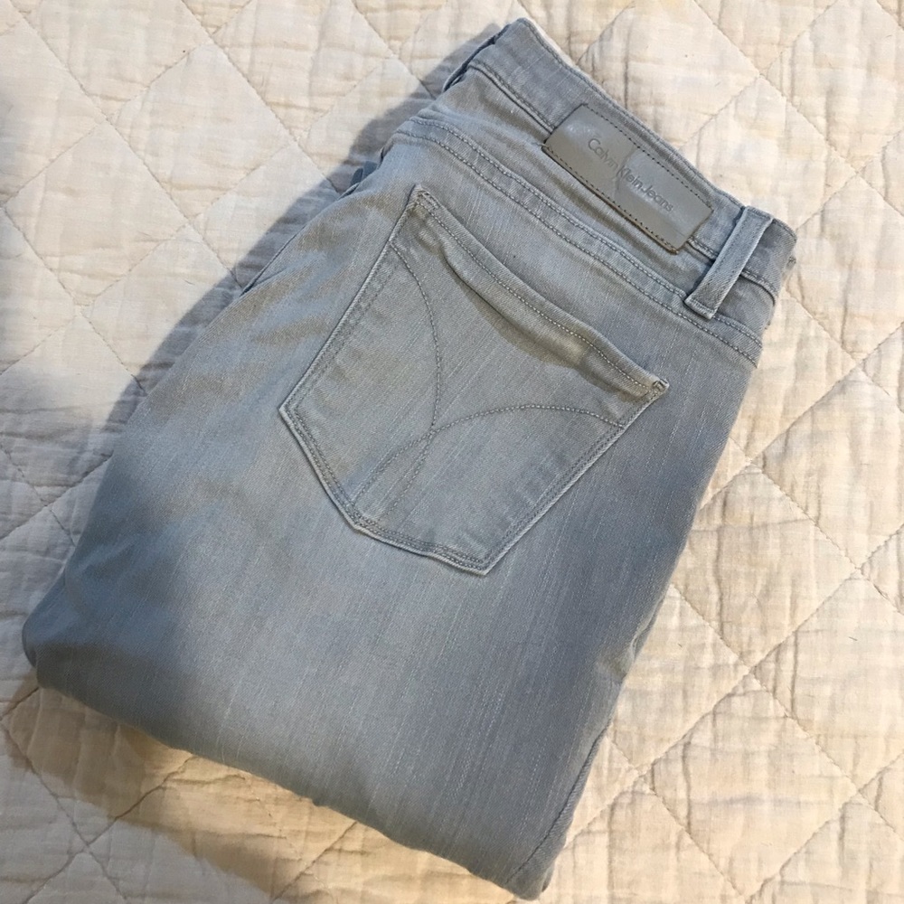 👖Calvin Klein Light Gray Jeans